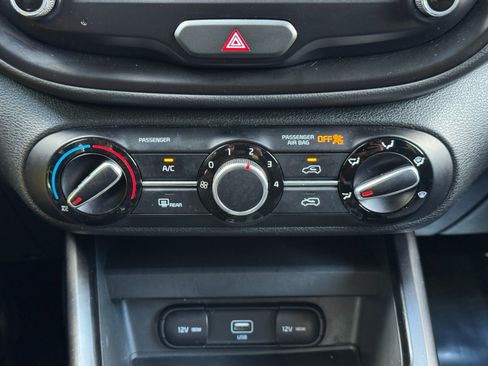 Used 2021 Kia Soul LX FWD image 23
