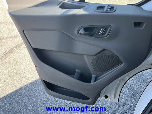 Used 2025 Ford Transit 250 148 High Roof Extended RWD image 16