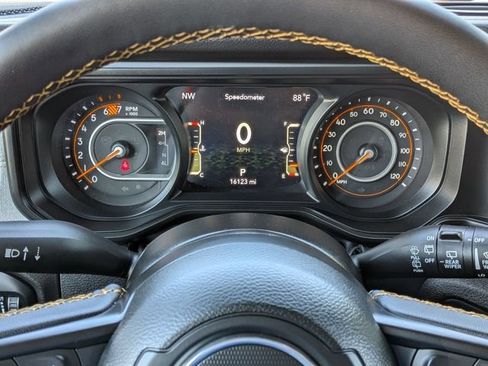 Certified 2024 Jeep Wrangler Unlimited Sport AWD/4WD image 25