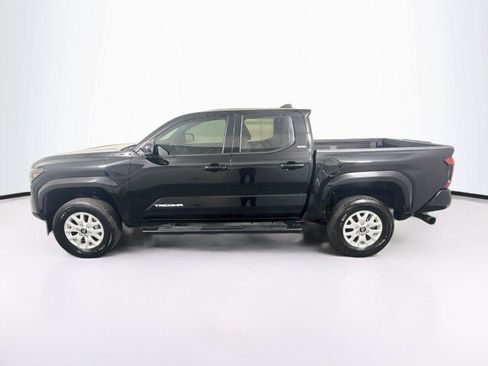Used 2026 Toyota Tacoma SR5 AWD/4WD image 2