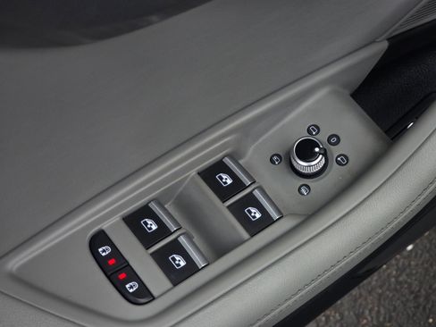 Used 2023 Audi A4 2.0T Premium Plus w/ Premium Plus Package AWD/4WD image 37