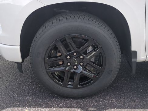 Used 2022 Chevrolet Silverado 1500 Custom w/ Rally Edition RWD image 12