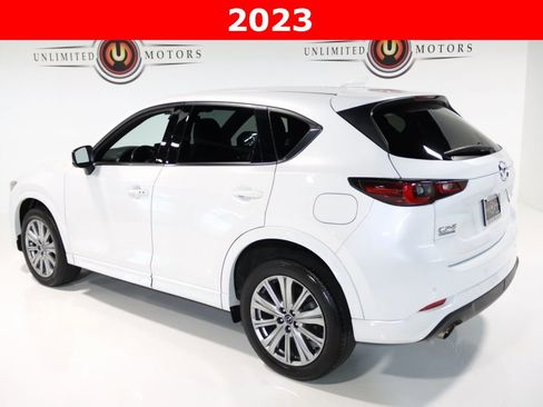 Used 2023 MAZDA CX-5 Signature image 3