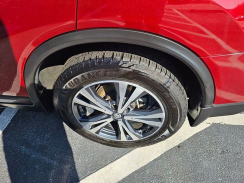 Used 2018 Nissan Rogue SL w/ Premium Package image 10