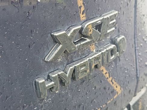 Used 2019 Toyota RAV4 XSE w/ XSE Weather Package AWD/4WD image 33