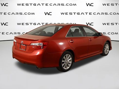 Used 2014 Toyota Camry SE FWD image 42