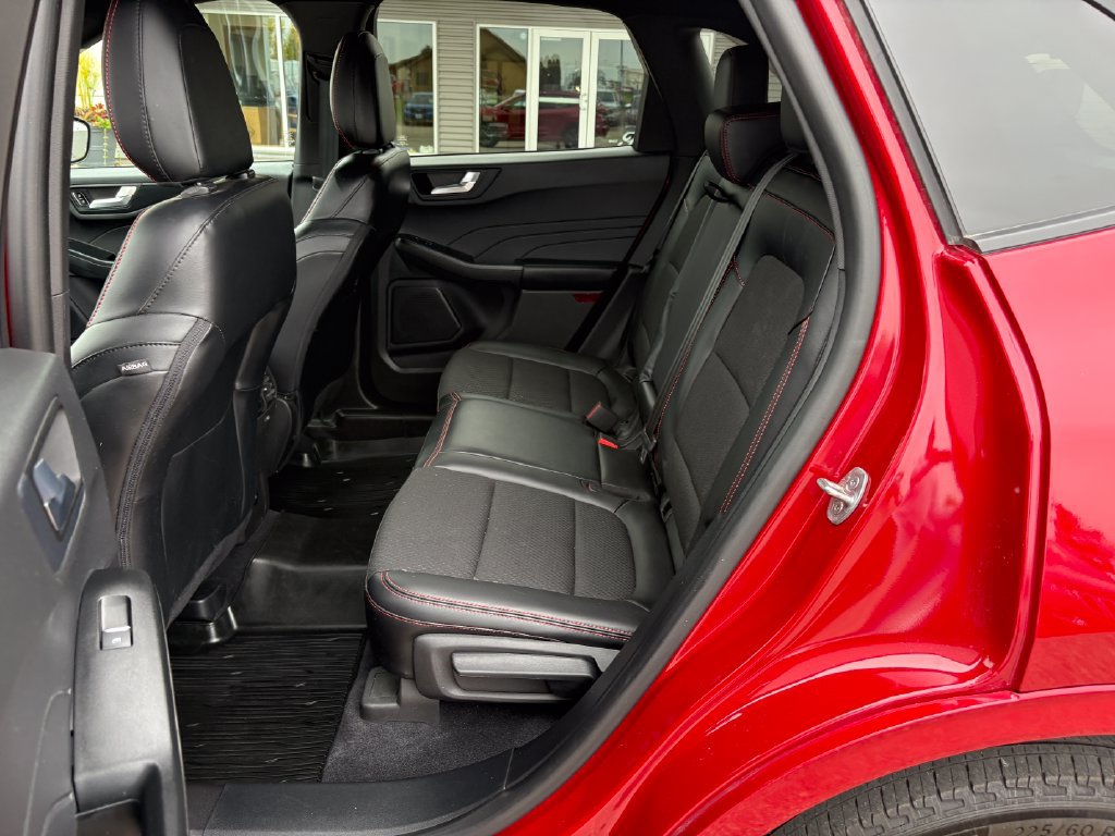 Used 2023 Ford Escape ST-Line w/ Tech Pack #1 AWD/4WD image 12