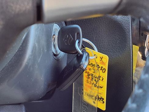 Used 2013 Suzuki SX4 Premium image 26