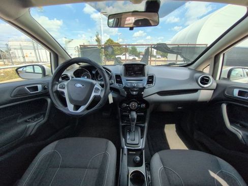 Used 2014 Ford Fiesta SE w/ Equipment Group 201A FWD image 15