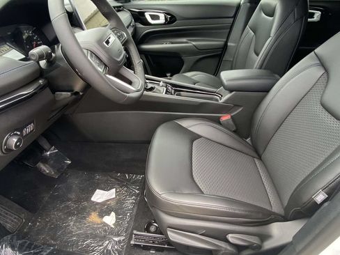 New 2026 Jeep Compass Latitude AWD/4WD image 13