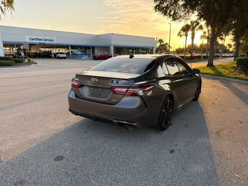 Used 2018 Toyota Camry XSE w/ Audio Package FWD image 5