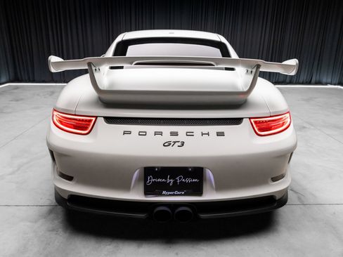 Used 2015 Porsche 911 GT3 w/ Sound Package Plus RWD image 14