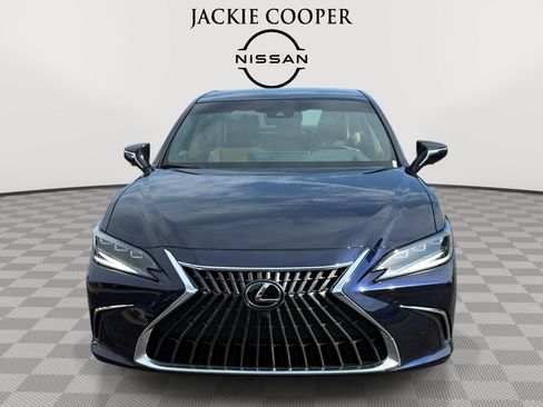 Used 2025 Lexus ES 350 Ultra Luxury w/ Accessory Package (Z1) FWD image 2