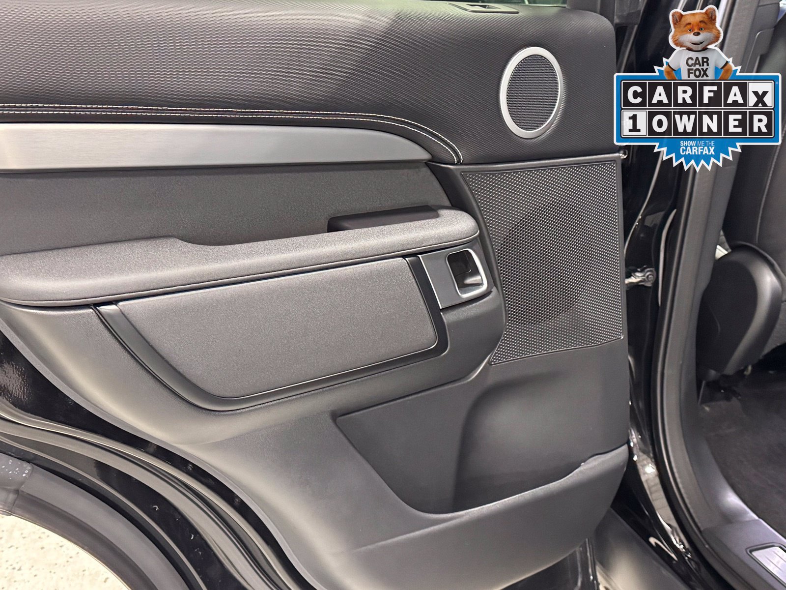 New 2025 Land Rover Discovery Dynamic SE AWD/4WD image 34