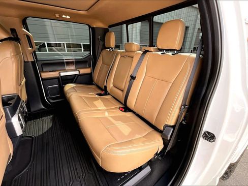 Certified 2022 Ford F250 Lariat w/ Tremor Off-Road Package image 21