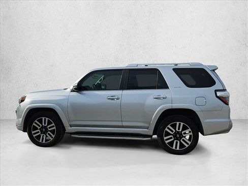 Used 2016 Toyota 4Runner Limited image 7
