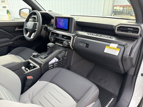 New 2025 Toyota Tacoma TRD Sport AWD/4WD image 31