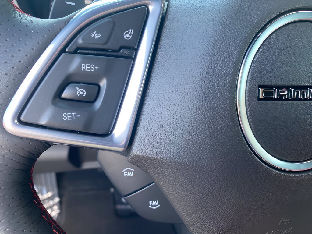 Used 2022 Chevrolet Camaro SS RWD image 7