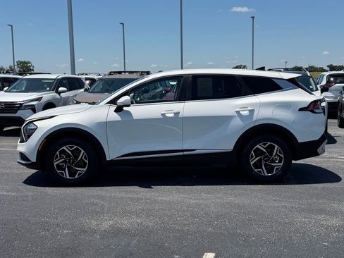 Used 2023 Kia Sportage LX FWD image 8