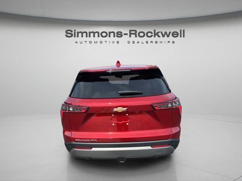 New 2027 Chevrolet Equinox LT AWD/4WD image 4