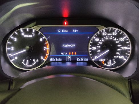 Used 2025 Nissan Altima 2.5 SV FWD image 23
