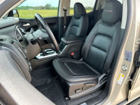 Used 2022 Chevrolet Colorado ZR2 image 16