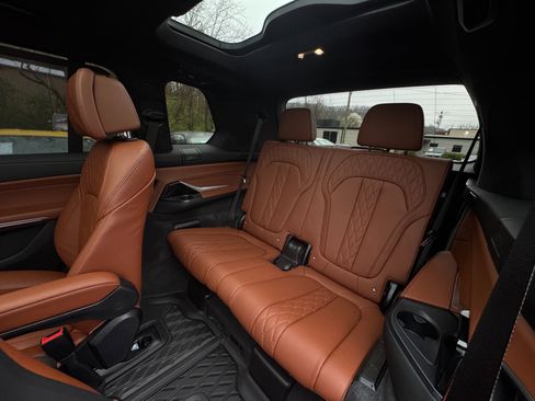 Used 2026 BMW X7 M60i image 72