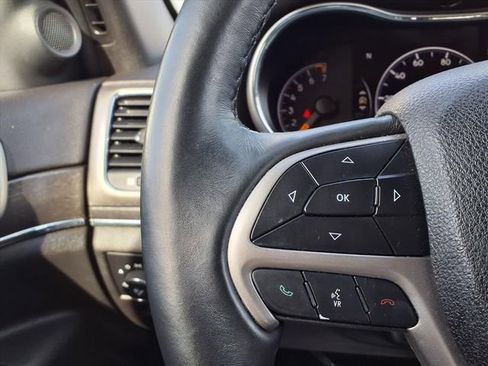 Certified 2018 Jeep Grand Cherokee Limited image 19