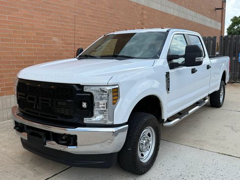 Used 2019 Ford F250 XL w/ Power Equipment Group AWD/4WD image 3