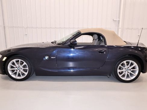 Used 2007 BMW Z4 3.0i RWD image 6