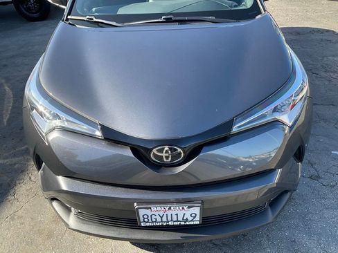 Used 2019 Toyota C-HR XLE FWD image 89