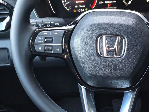 New 2025 Honda Pilot Touring image 15