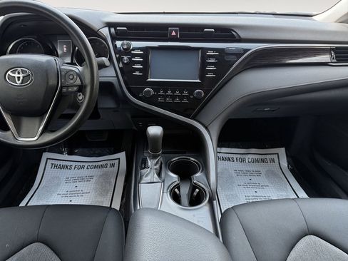 Used 2019 Toyota Camry LE FWD image 17