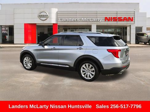 Used 2024 Ford Explorer Limited w/ Limited Technology Package RWD image 6