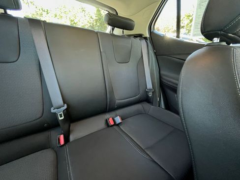 Used 2025 Buick Encore GX Preferred FWD image 36