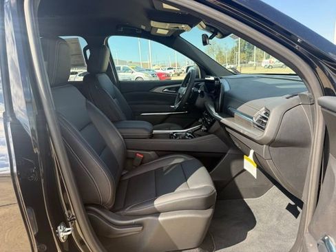 New 2026 Chevrolet Traverse LT w/ Driver Confidence Package image 31