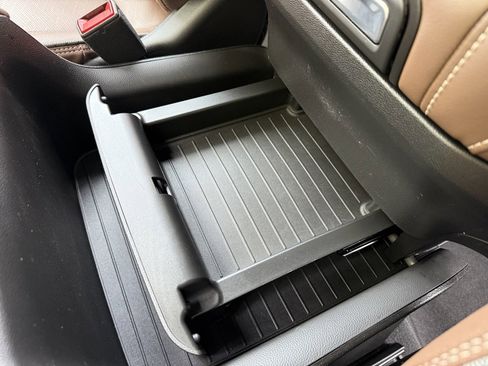 Certified 2024 Chevrolet Suburban High Country w/ Premium Package 2 image 40