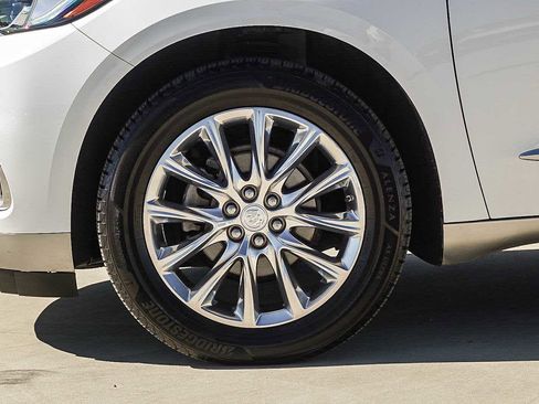 Used 2018 Buick Enclave Premium w/ Experience Buick Package image 9