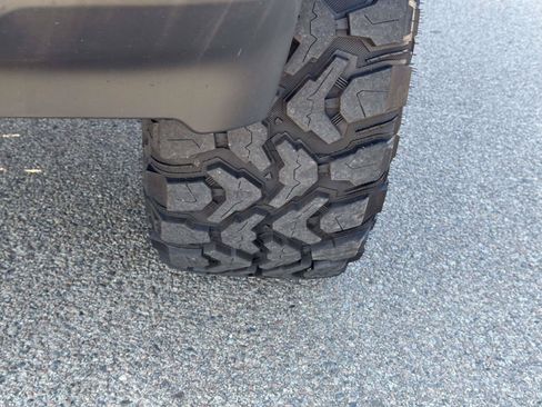 Used 2022 RAM 1500 Laramie AWD/4WD image 17