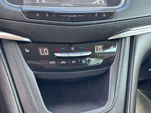 Used 2019 Cadillac XT5 Luxury w/ LPO, Radiant Package AWD/4WD image 21