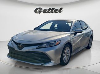 Used 2018 Toyota Camry LE FWD video 1