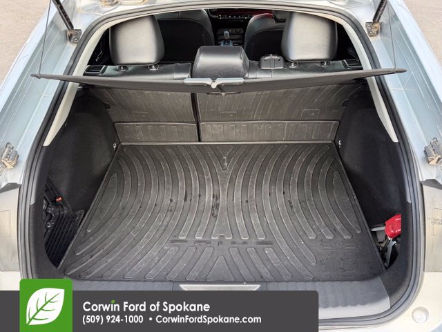 Used 2024 Toyota Prius Prime FWD image 18
