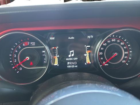 Used 2019 Jeep Wrangler Unlimited Rubicon AWD/4WD image 21