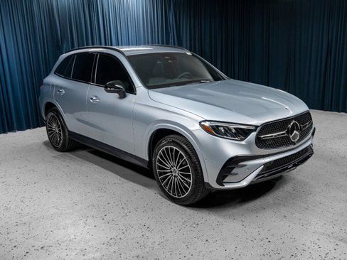 Certified 2026 Mercedes-Benz GLC 300 image 3