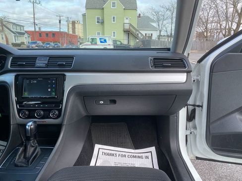 Used 2018 Volkswagen Passat 2.0T S image 27