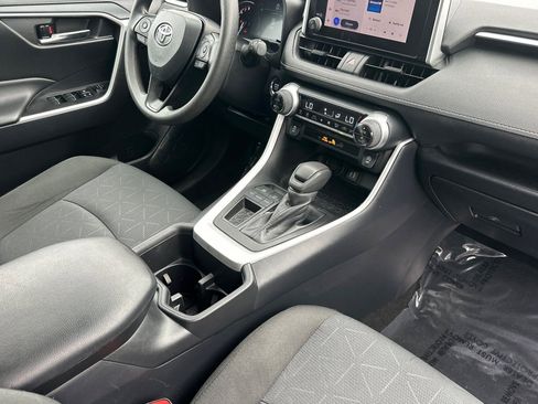 Used 2024 Toyota RAV4 XLE image 19