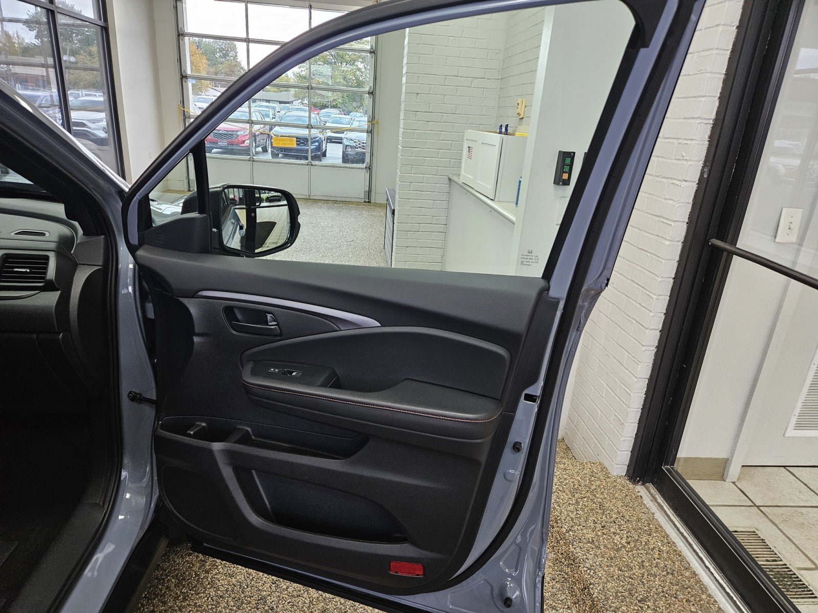 Used 2023 Honda Passport TrailSport image 14