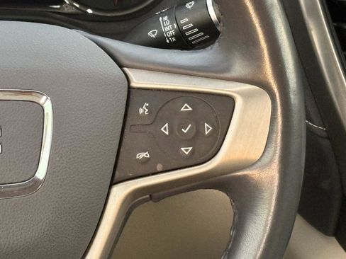 Used 2020 GMC Acadia Denali w/ Technology Package image 14