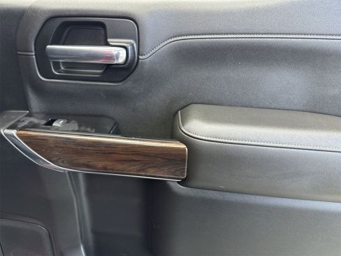 Used 2019 GMC Sierra 1500 SLT image 40