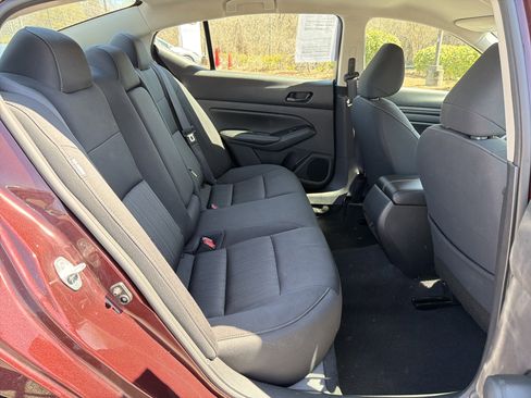 Used 2024 Nissan Altima 2.5 SV image 27